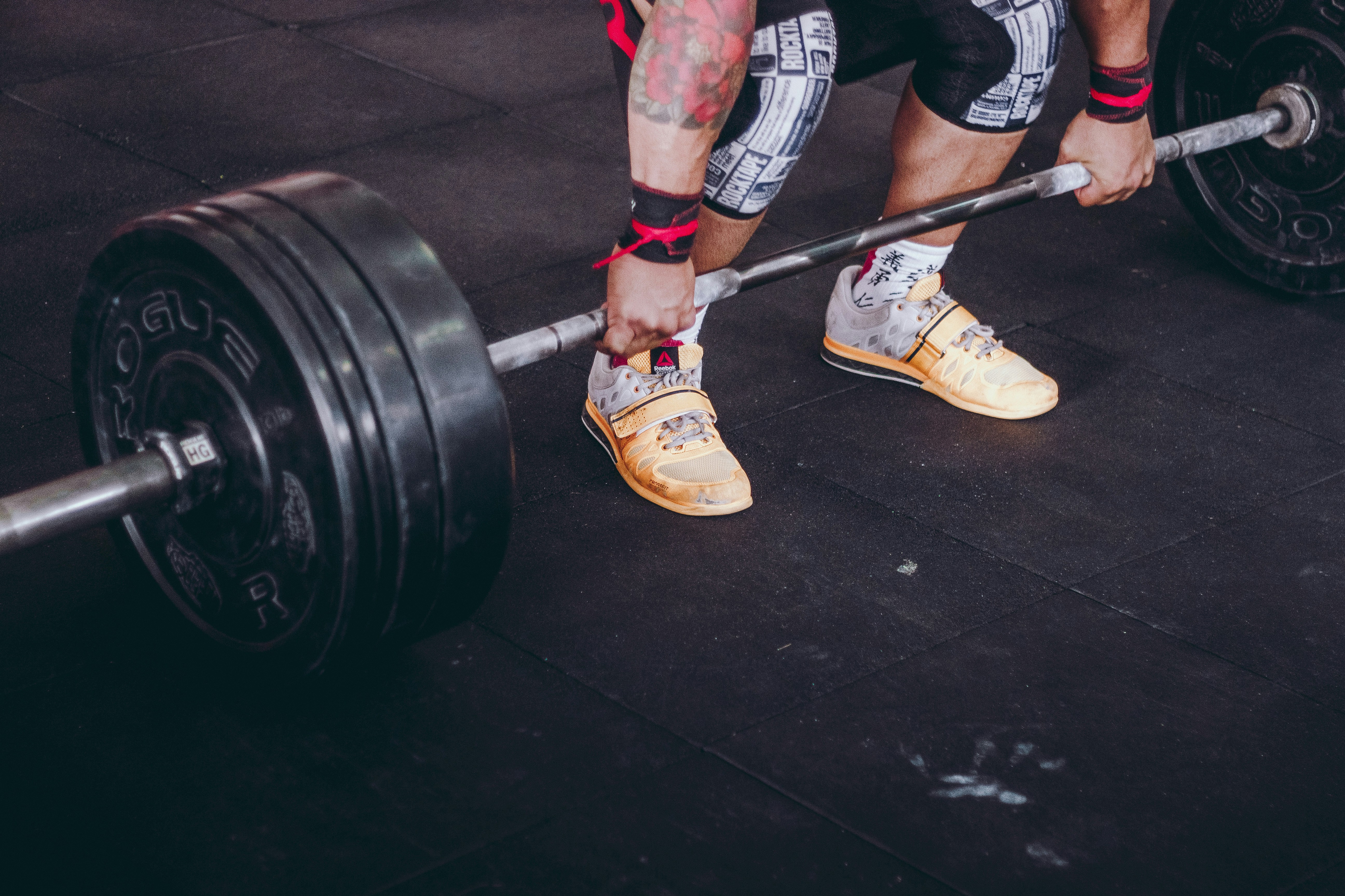 1) Vì sao dễ bị chấn thương khi tập gym?